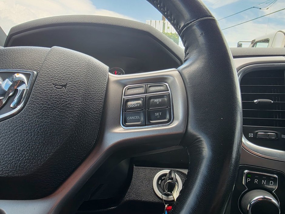 2021 Ram 1500 Classic Warlock Warlock / Navigation / Heated Seats