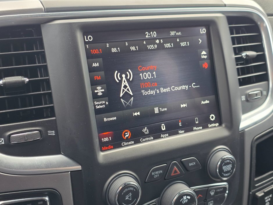 2021 Ram 1500 Classic Warlock Warlock / Navigation / Heated Seats