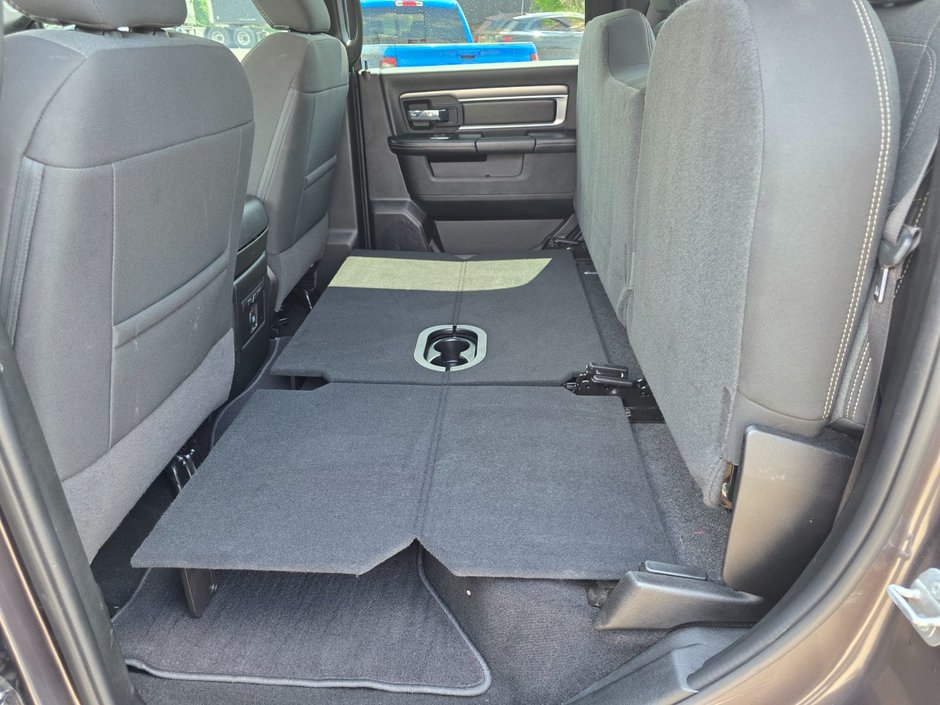 2021 Ram 1500 Classic Warlock Warlock / Heated Seats / Remote Start / Alpine Sou