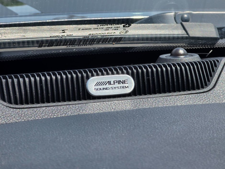 2021 Ram 1500 Classic Warlock Warlock / Heated Seats / Remote Start / Alpine Sou