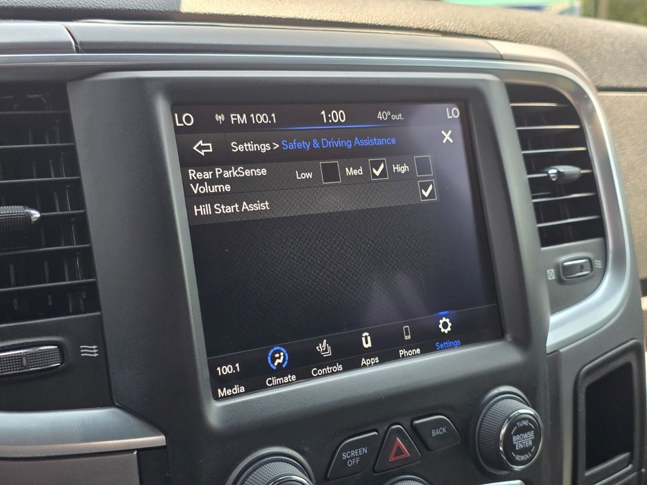2021 Ram 1500 Classic Warlock Warlock / Heated Seats / Remote Start / Alpine Sou