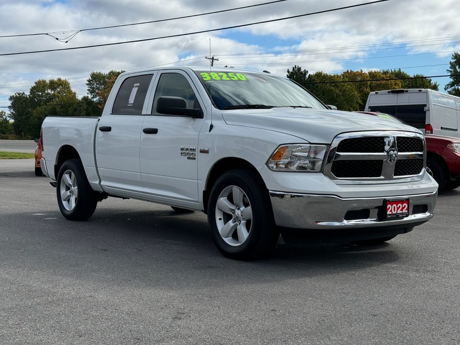 2022 Ram 1500 SLT-4