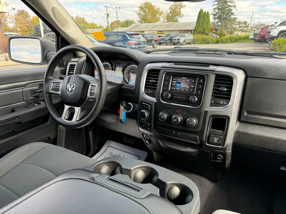 2022 Ram 1500 SLT-17