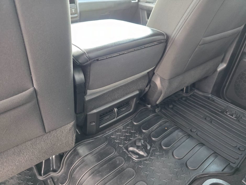 2022 Ram 1500 Classic SLT SLT / Hitch / Brake Controller