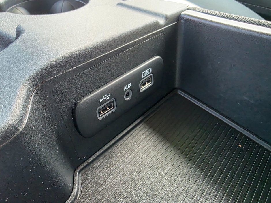 2022 Ram 1500 Classic SLT SLT / Power Driver Seat