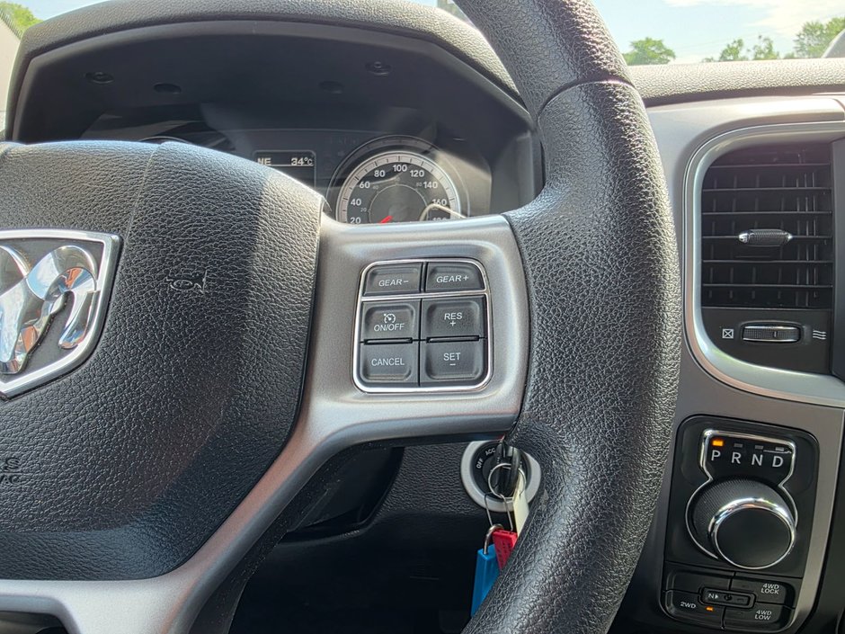 2022 Ram 1500 Classic SLT SLT / Power Driver Seat