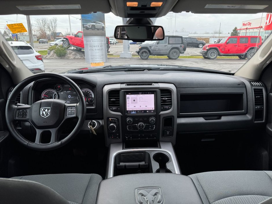 2022 Ram 1500 Classic Express-10