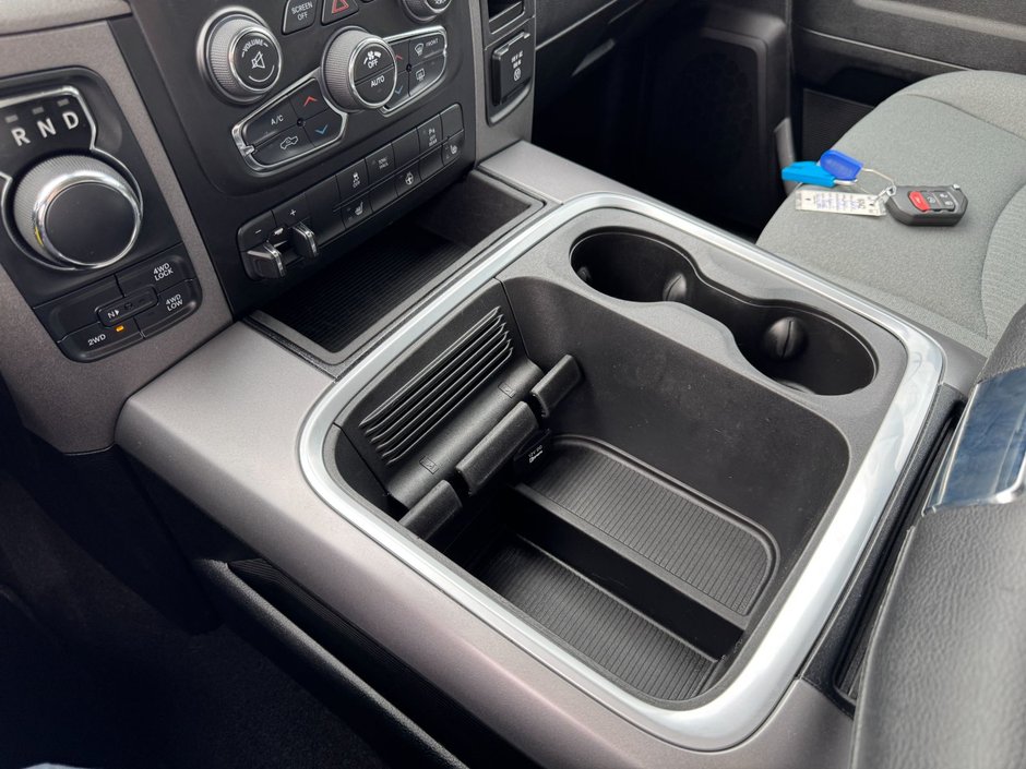 2022 Ram 1500 Classic Express-27