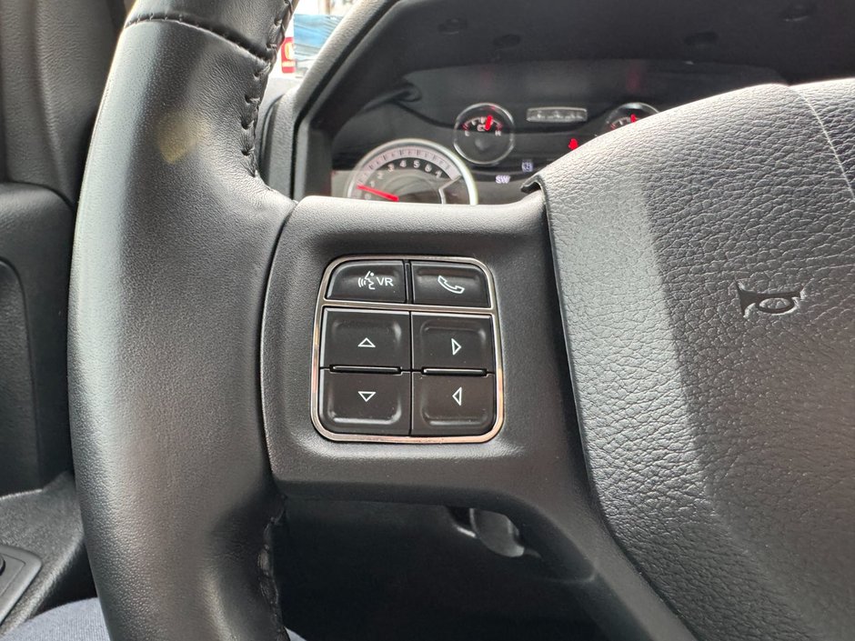 2022 Ram 1500 Classic Express-14