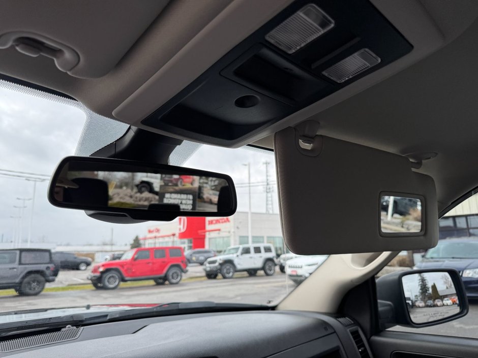 2022 Ram 1500 Classic Express-28