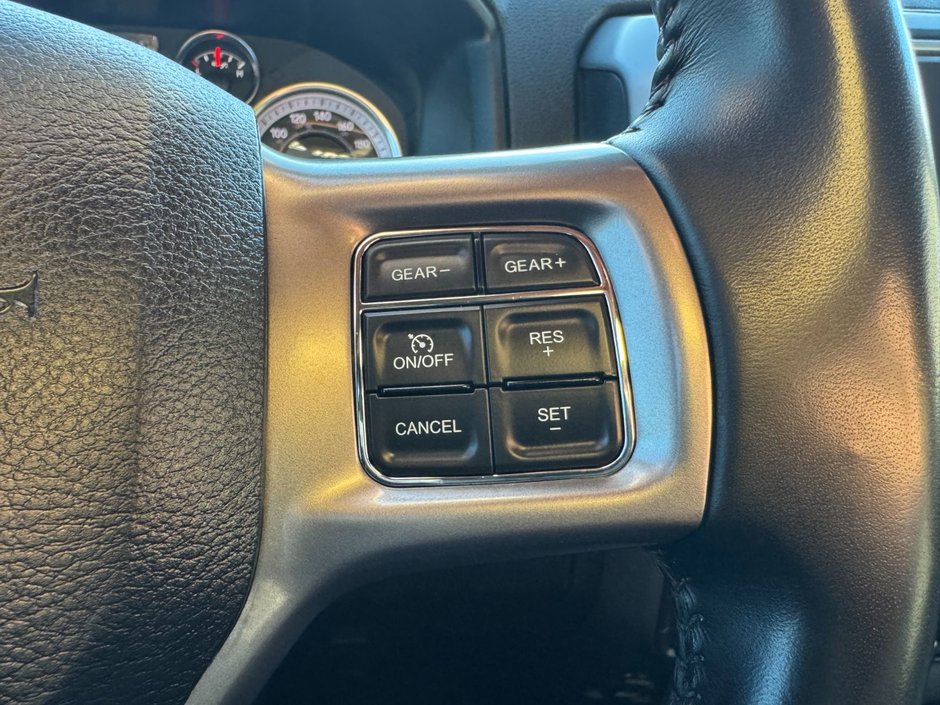 2022 Ram 1500 Classic Warlock-16