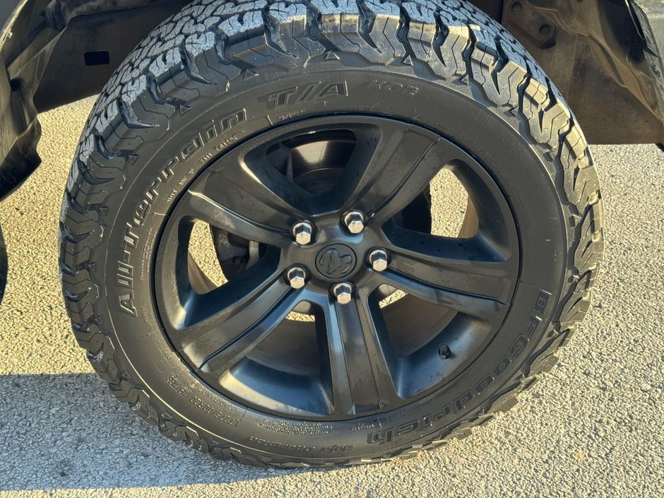 2022 Ram 1500 Classic Warlock-5