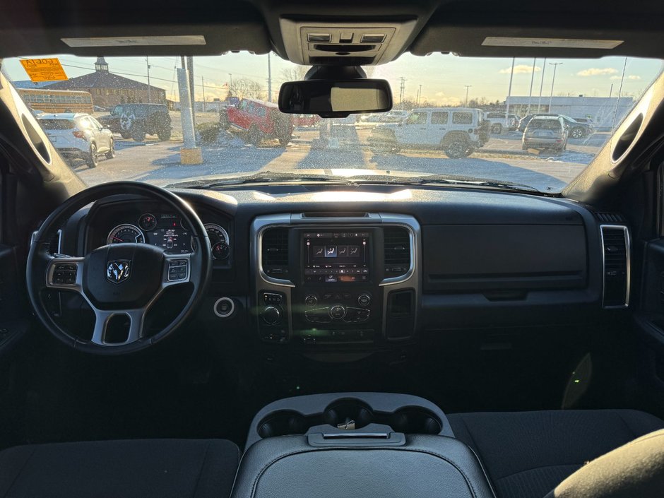 2022 Ram 1500 Classic Warlock-9