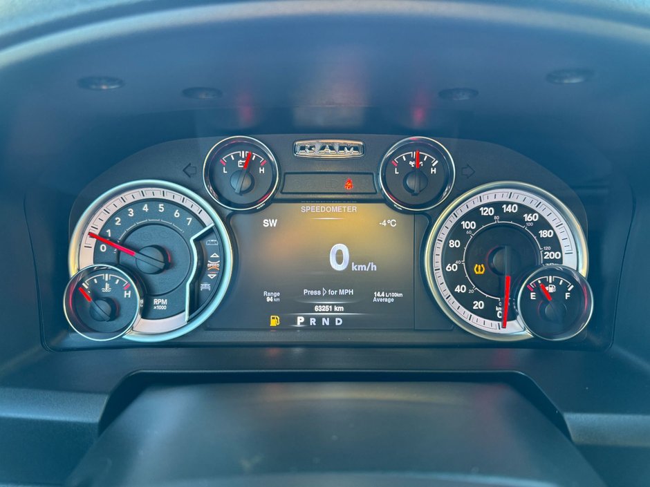 2022 Ram 1500 Classic Warlock-15