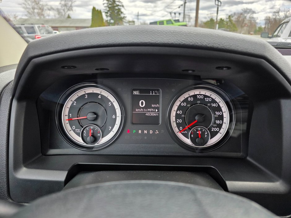 2023 Ram 1500 Classic Tradesman-14