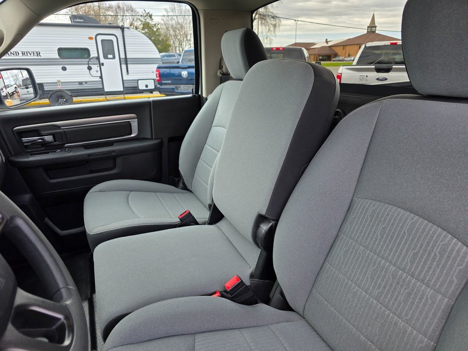 2023 Ram 1500 Classic Tradesman-10
