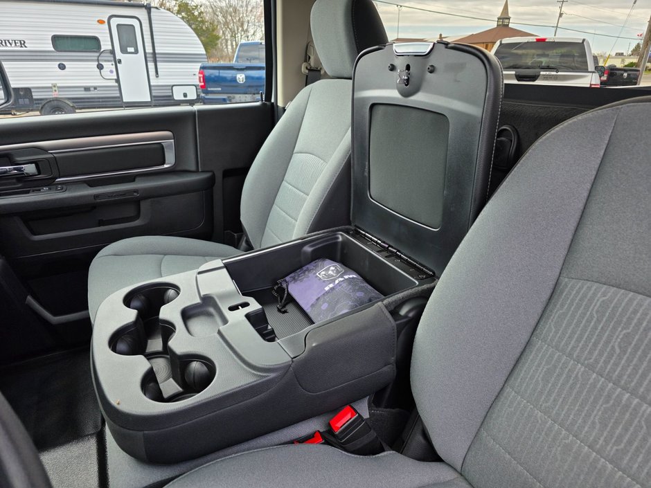 2023 Ram 1500 Classic Tradesman-9