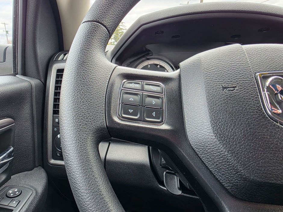 2023 Ram 1500 Classic Tradesman-12
