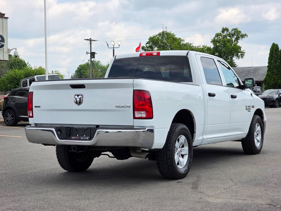 2023 Ram 1500 Classic SLT SLT / Hemi / Hitch / Brake Controller