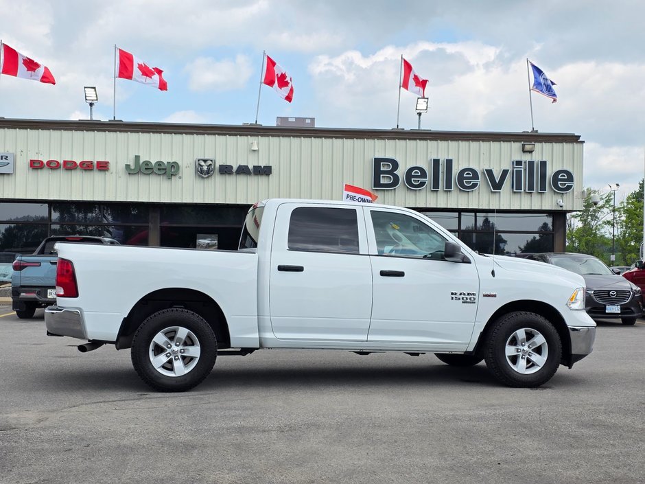 2023 Ram 1500 Classic SLT SLT / Hemi / Hitch / Brake Controller