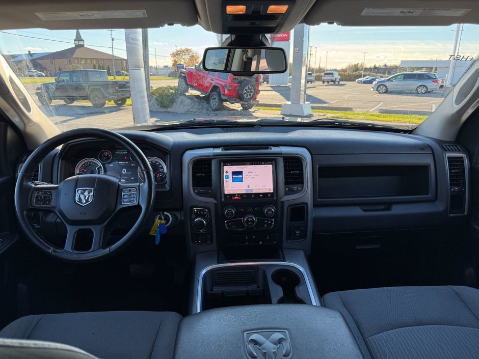 2023 Ram 1500 Classic Express-10