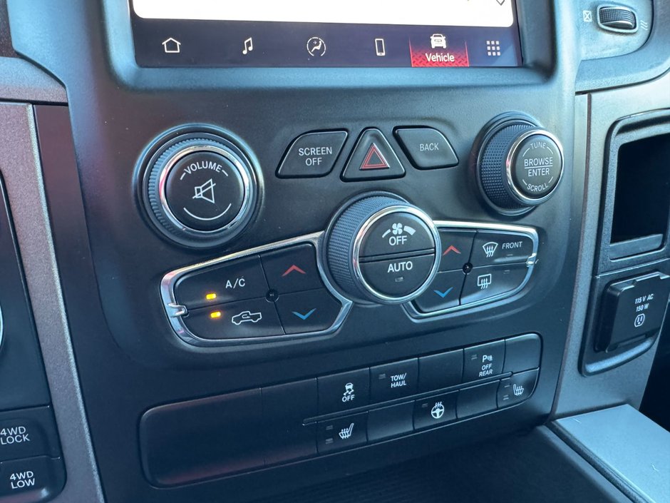 2023 Ram 1500 Classic Express-26