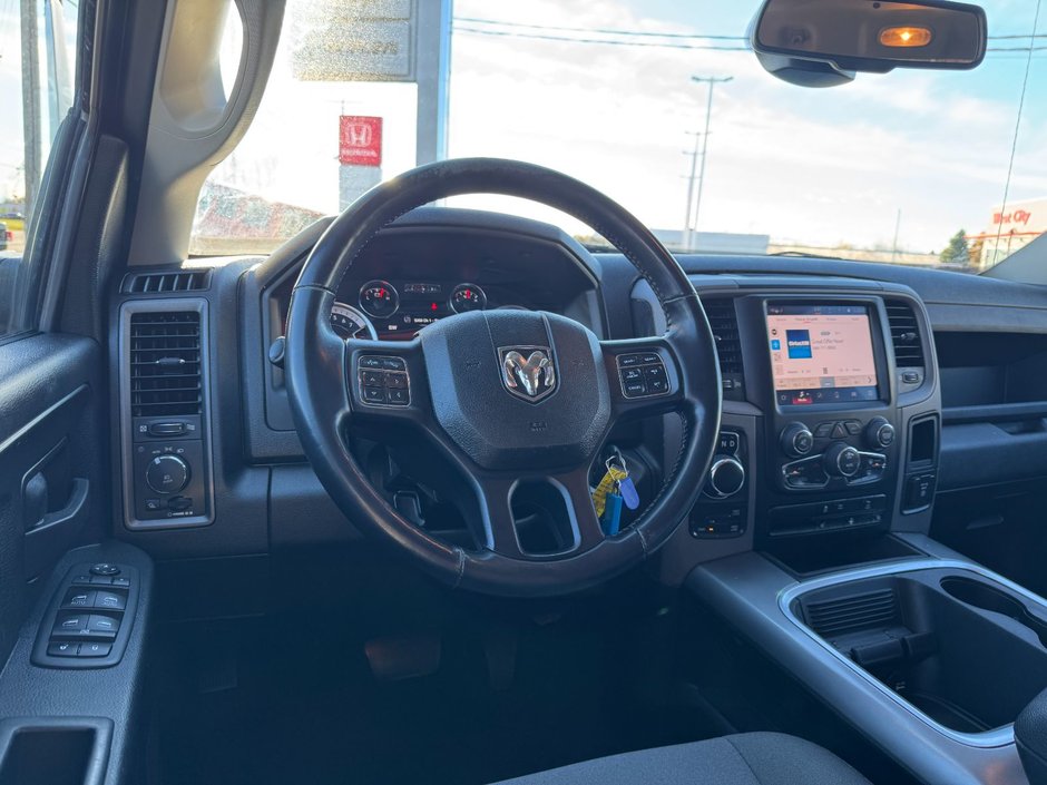 2023 Ram 1500 Classic Express-11