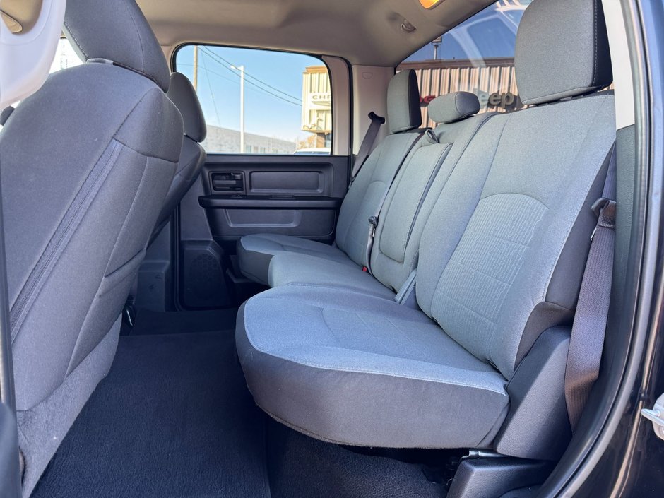 2023 Ram 1500 Classic Express-30