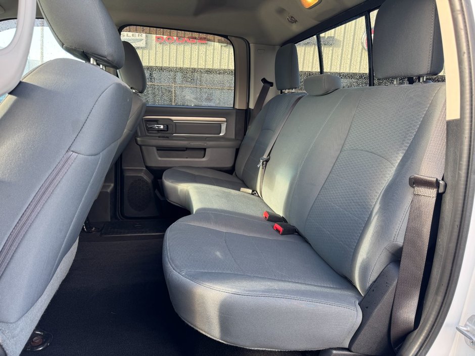 2016 Ram 1500 SLT-24