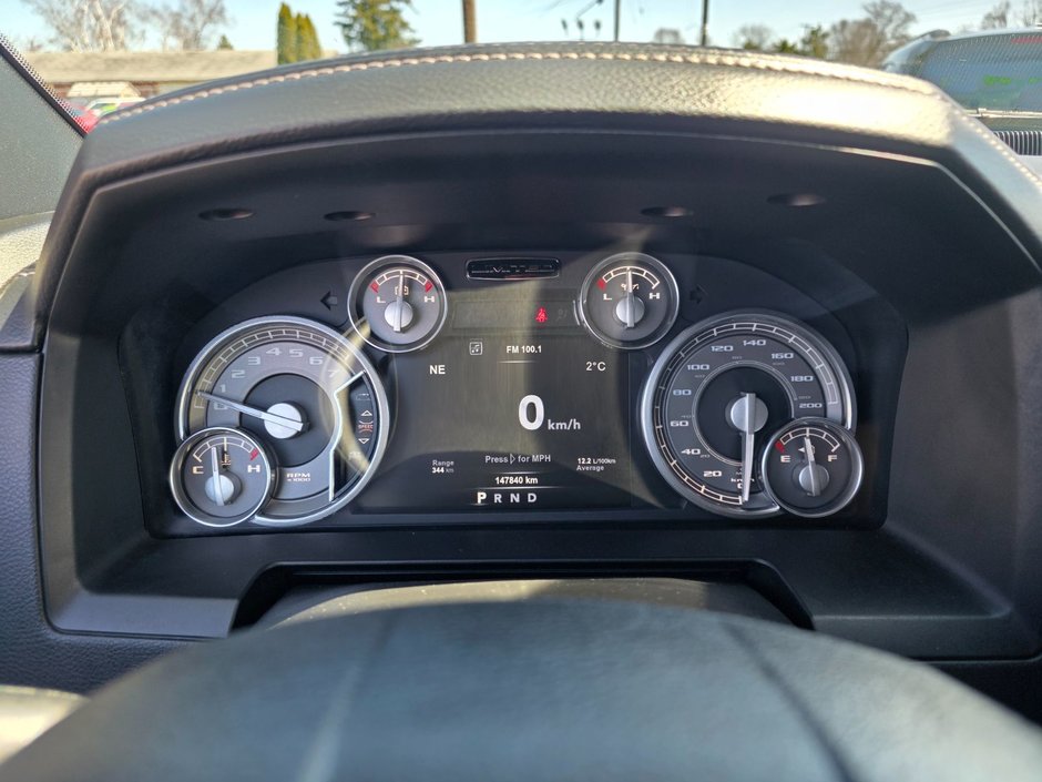 2017 Ram 1500 Limited Limited / Sunroof / Vented Front Seats