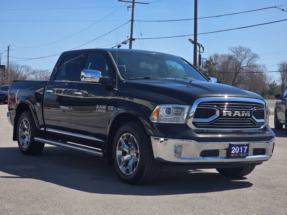 2017 Ram 1500 Limited Limited / Sunroof / Vented Front Seats