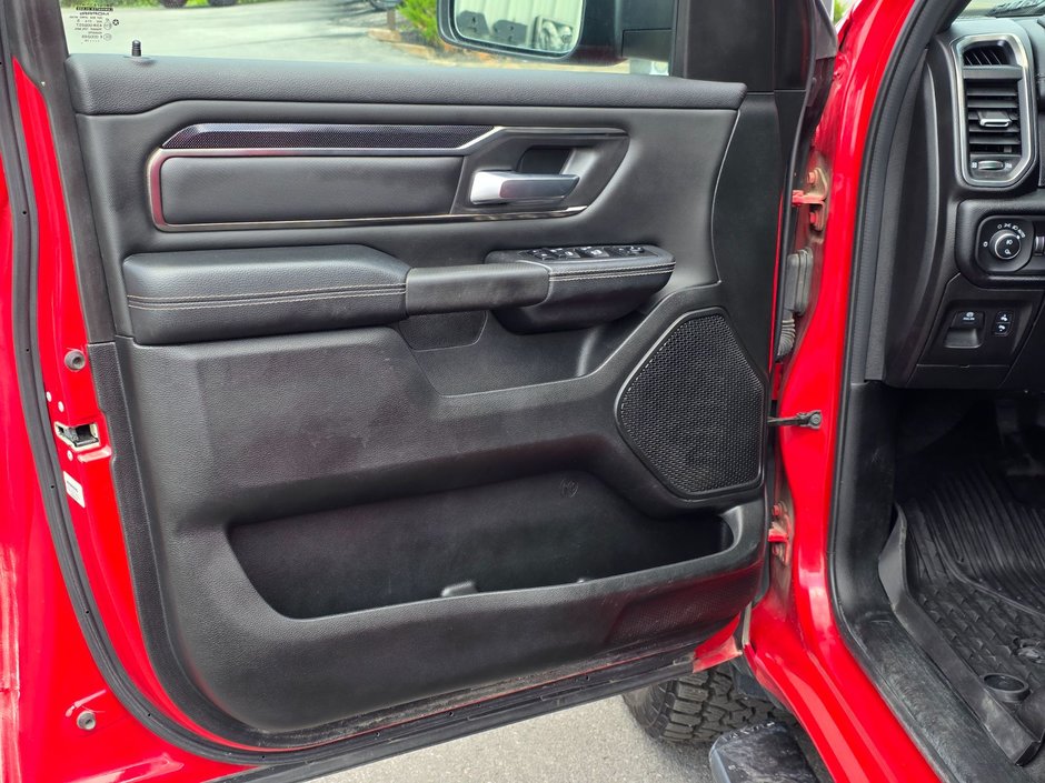 Ram 1500 Sport 2019 Sport / Hitch / Brake Control / Spray in Liner