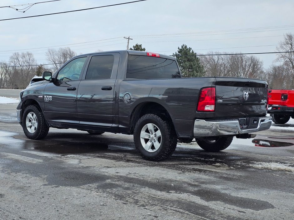 2022 Ram 1500 SLT-3