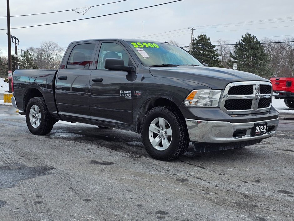 2022 Ram 1500 SLT-2