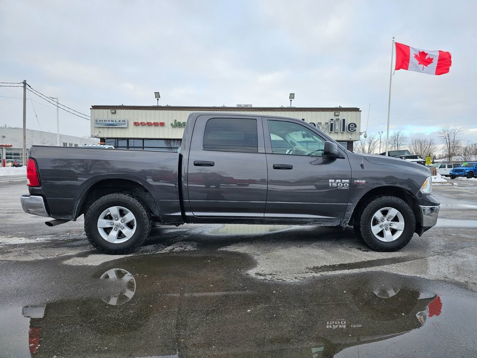 2022 Ram 1500 SLT-5