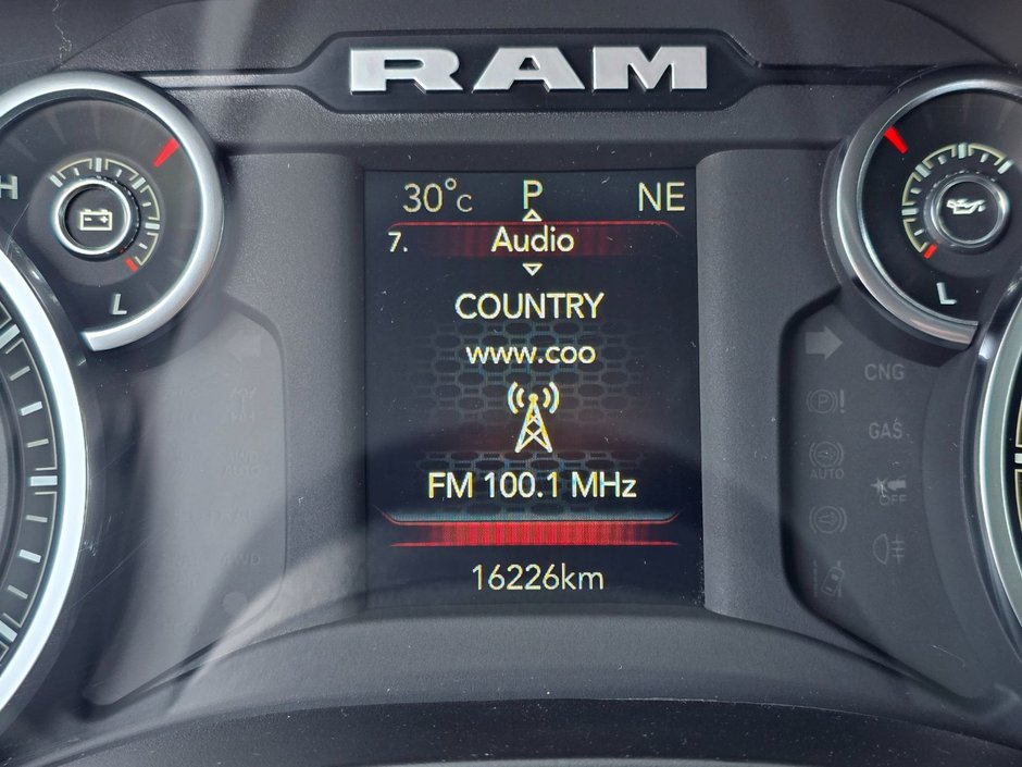 Ram 1500 Big Horn/Lone Star 2023 Big Horn / Hemi / Trailer Brake Controller