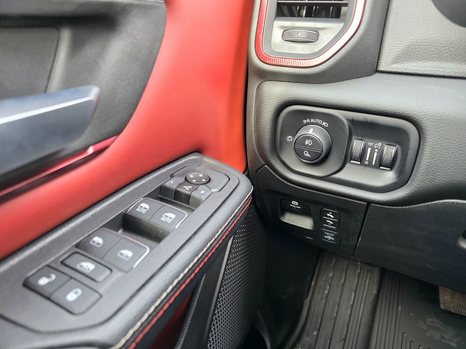 Ram 1500 REBEL 2025-10