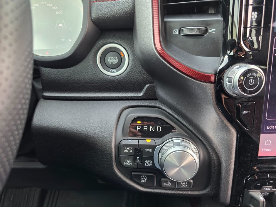 Ram 1500 REBEL 2025-21