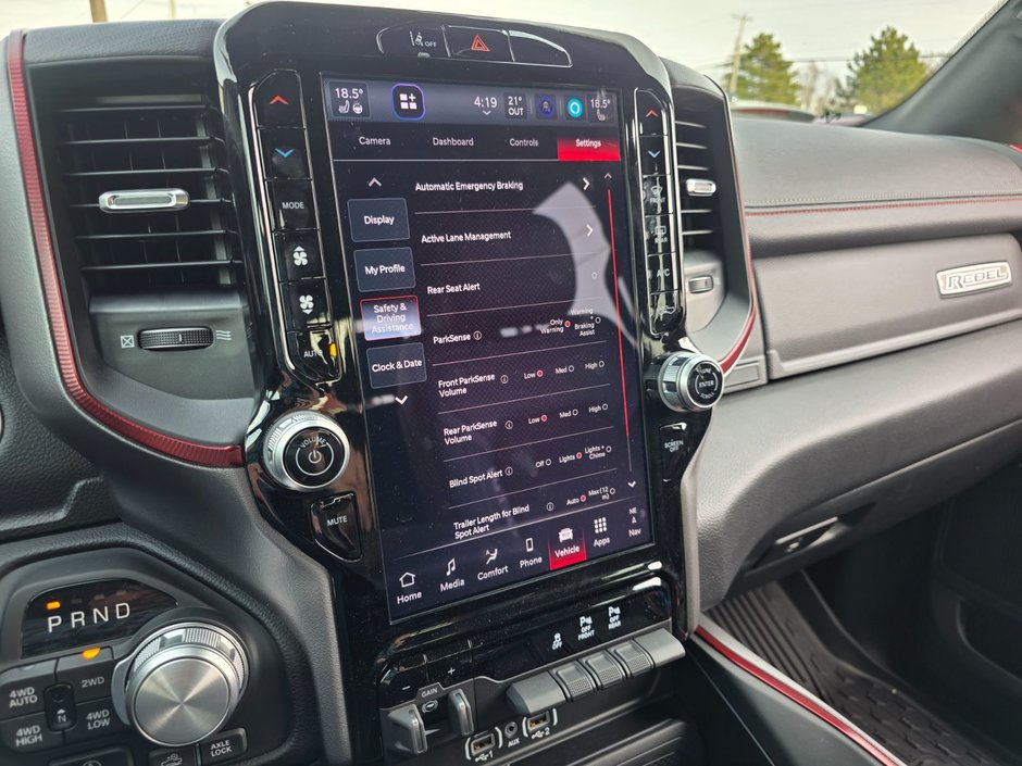 Ram 1500 REBEL 2025-28