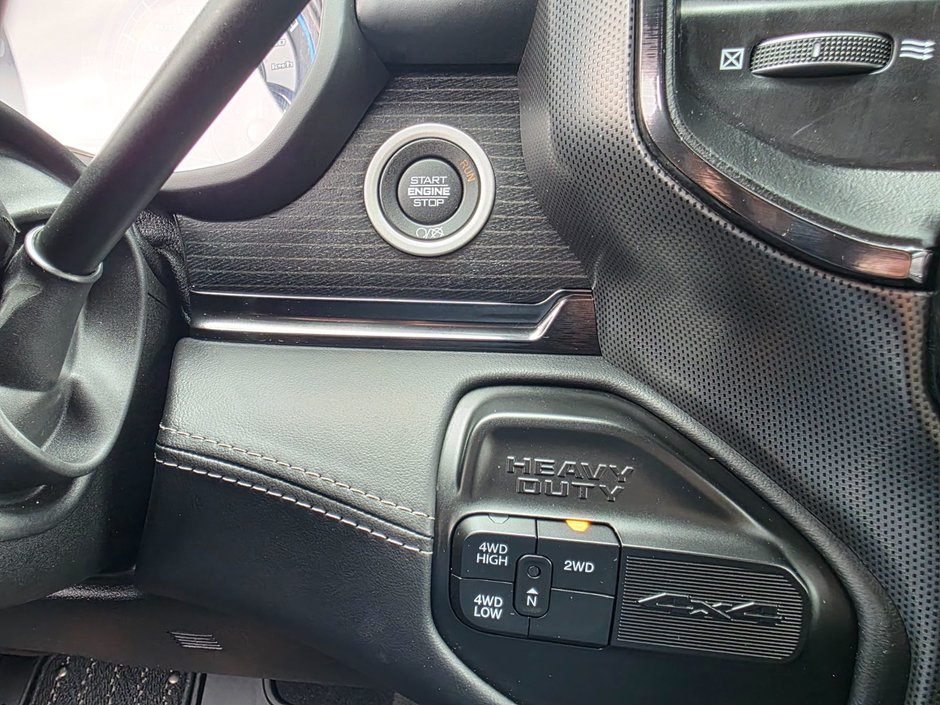 2022 Ram 2500 Limited Limited / Cummins Diesel / Vented Seats