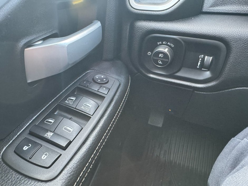 2022 Ram 2500 Big Horn-13