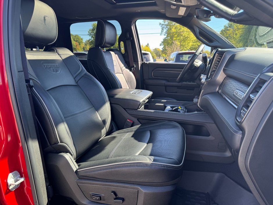 2024 Ram 2500 Rebel Rebel / Sunroof / Tow group / 5th wheel prep