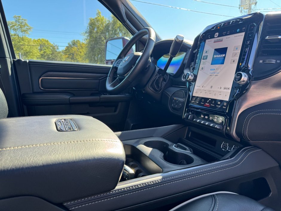 2024 Ram 2500 Rebel Rebel / Sunroof / Tow group / 5th wheel prep