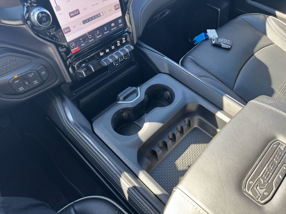 2024 Ram 2500 Rebel Rebel / Sunroof / Tow group / 5th wheel prep