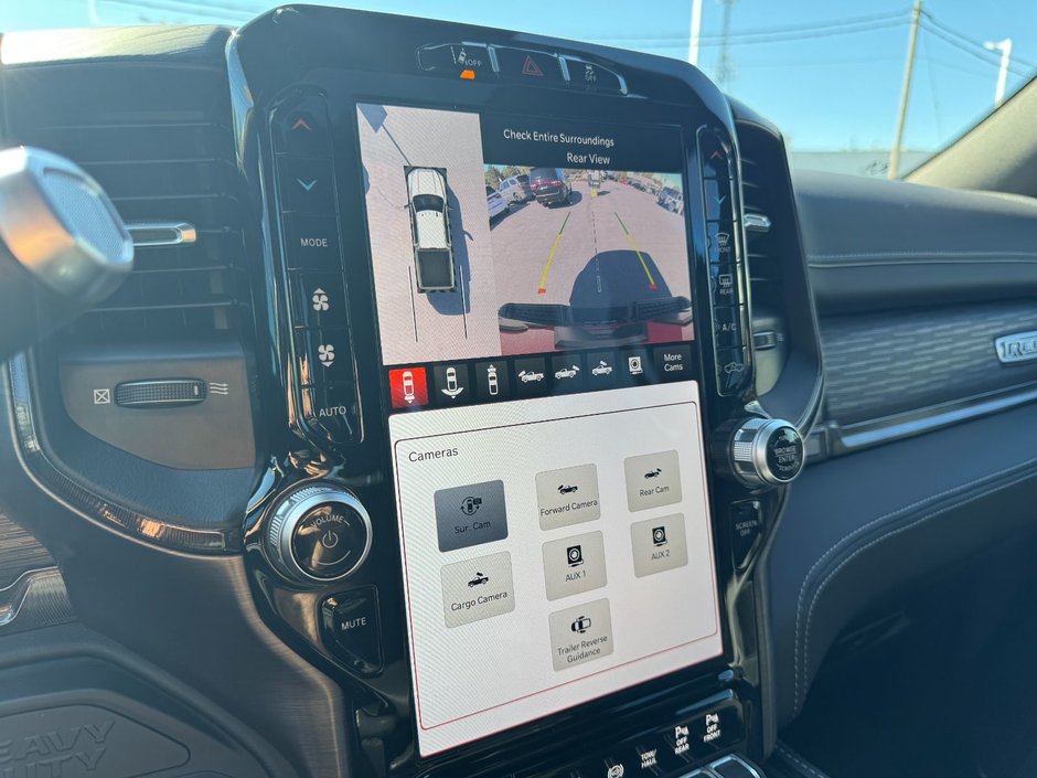 2024 Ram 2500 Rebel Rebel / Sunroof / Tow group / 5th wheel prep