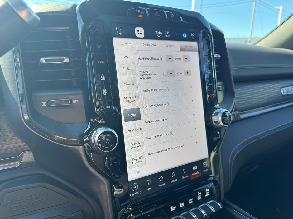 2024 Ram 2500 Rebel Rebel / Sunroof / Tow group / 5th wheel prep