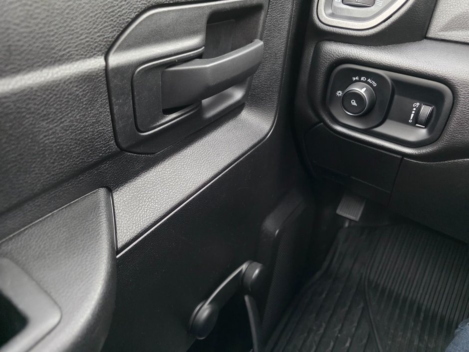 Ram 3500 Tradesman 2023 Tradesman / Diesel / 4x4 / Work Truck