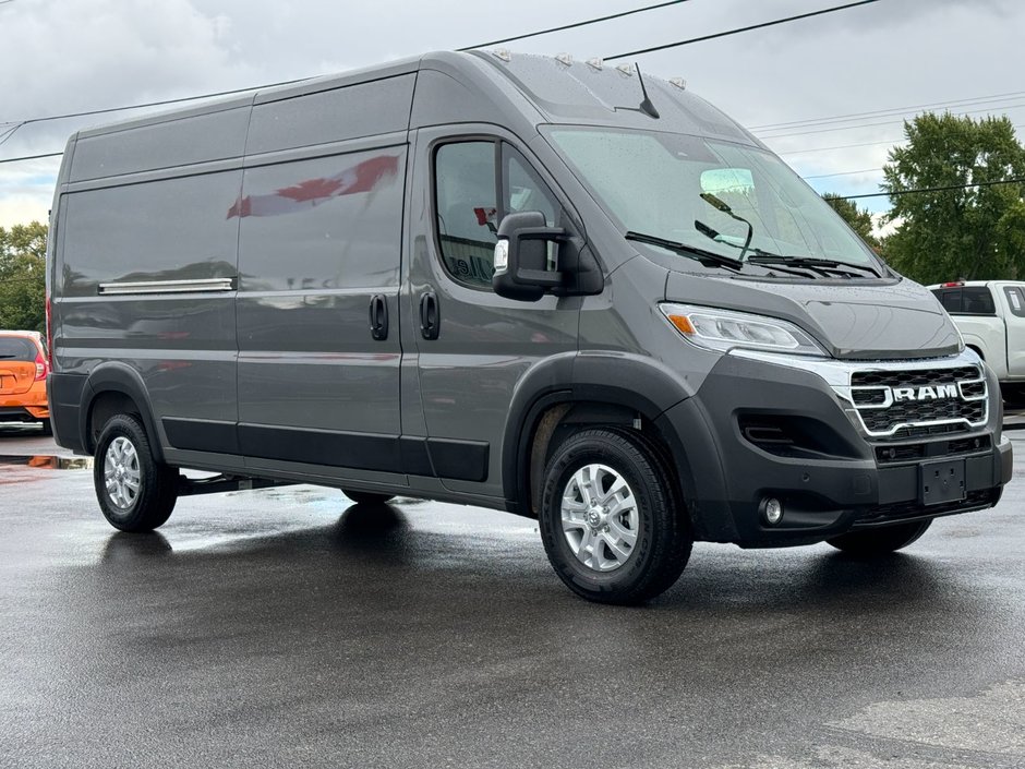 Ram PROMASTER CARGO VAN 2500 SLT+ 2025