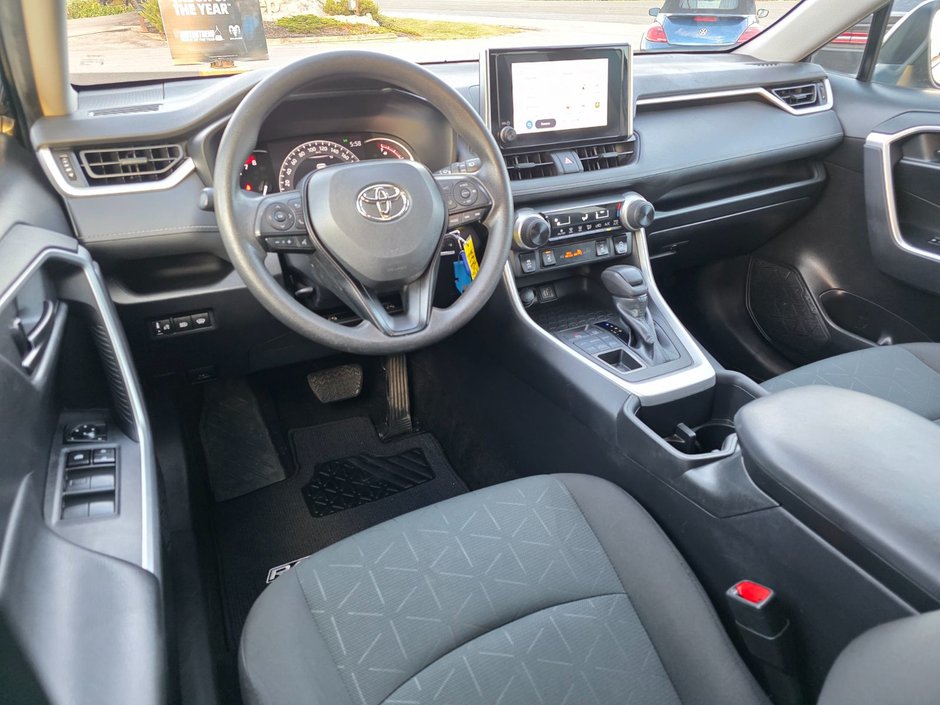 2023 Toyota RAV4 LE LE / All Wheel Drive