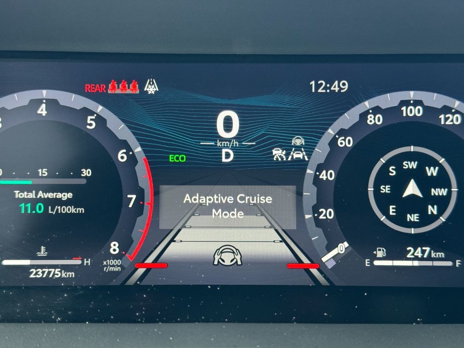 2025 Toyota Tacoma Hybrid / Navigation / Power Side Steps-16